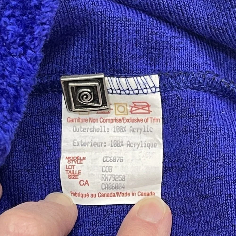 COUNTY CLOTHING‎ Cropped Fleece Jacket Women's Small Blue/Purple Artsy Buttons - Picture 8 of 15